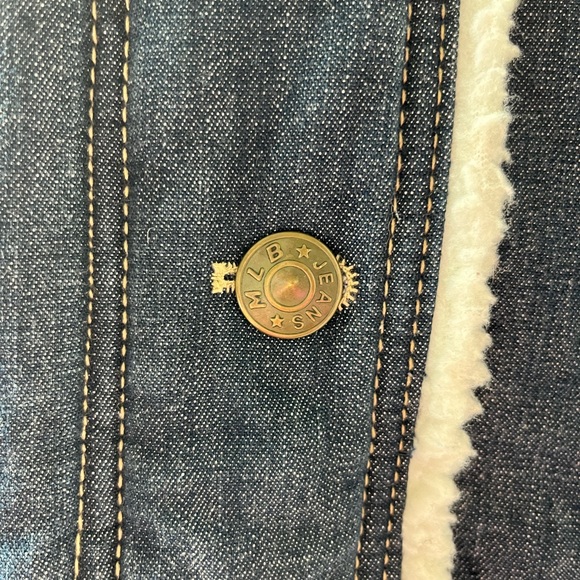 NY Yankees Denim Sherpa Hooded Jacket - Picture 4 of 14